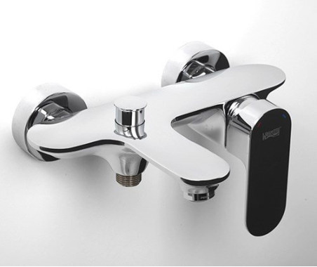 Dinkel 5801 Смеситель для ванны с коротким изливом